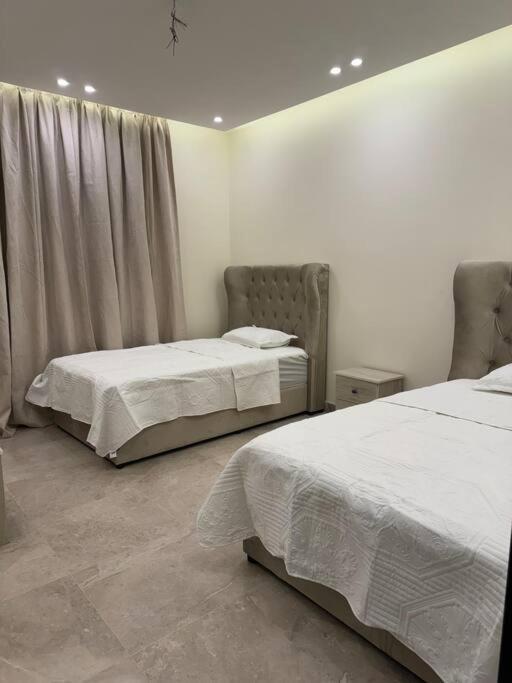 3br 5bed Luxury * Jeddah